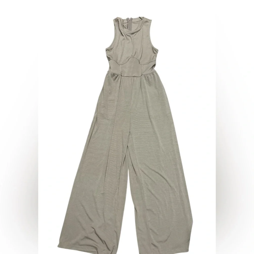Cider Sleeveless Tan Jumpsuit Size M - Picture 7 of 7